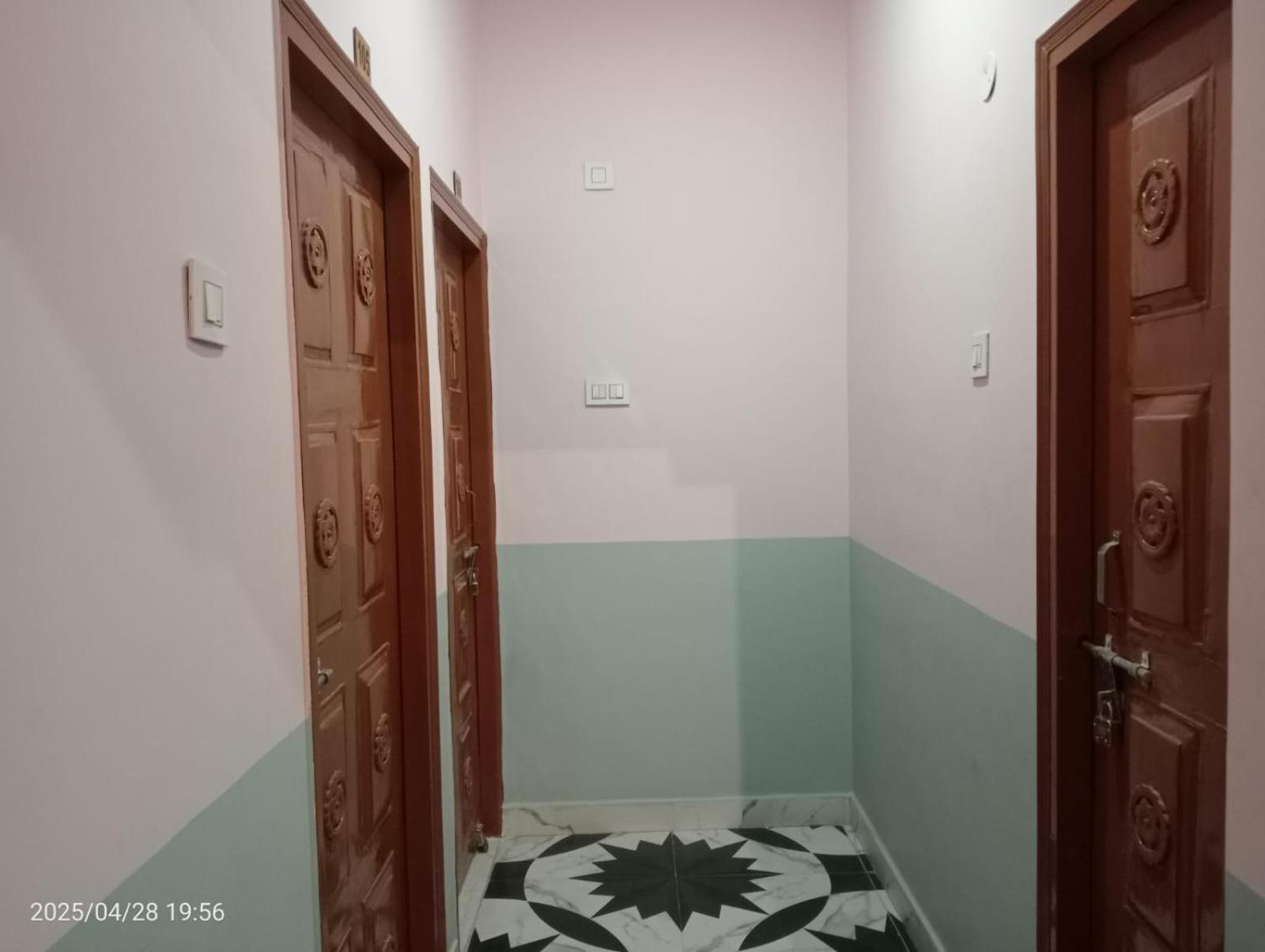 Hotel Vishwa Residency Патна Екстер'єр фото